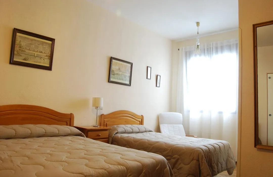 Hostal America-1