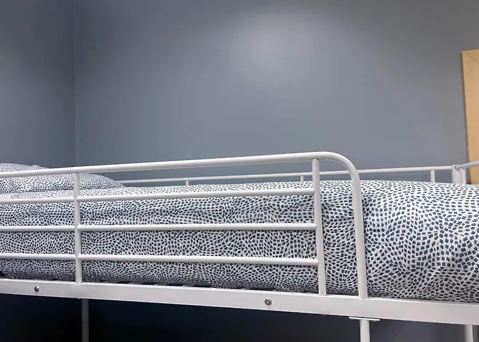Hostel Acacias