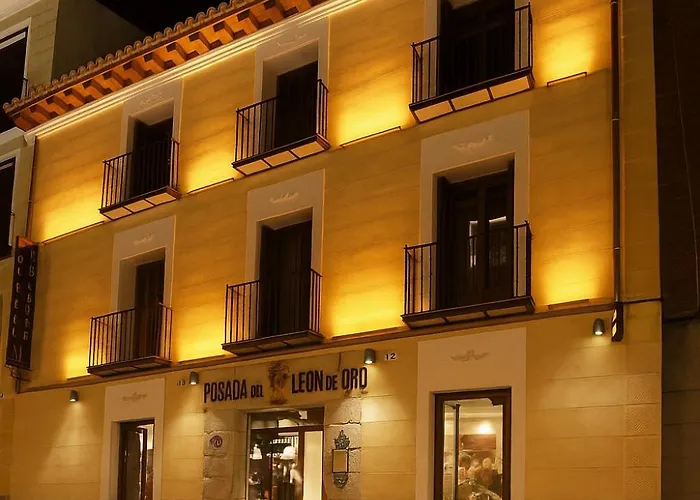  Del León De Oro Boutique