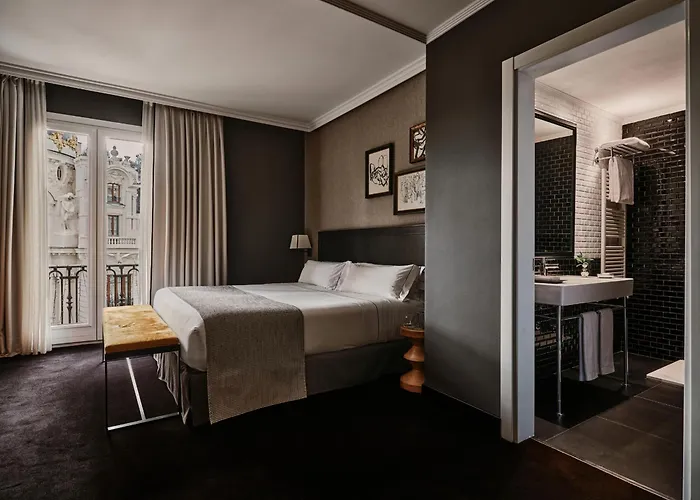 Principal , Small Luxury s