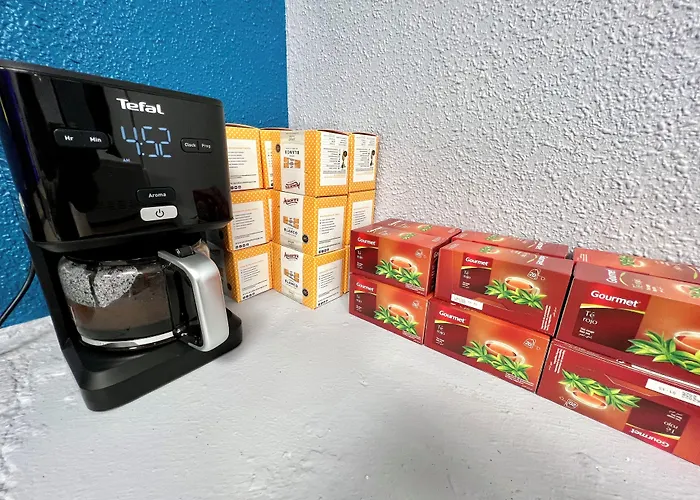 Hostel Acacias